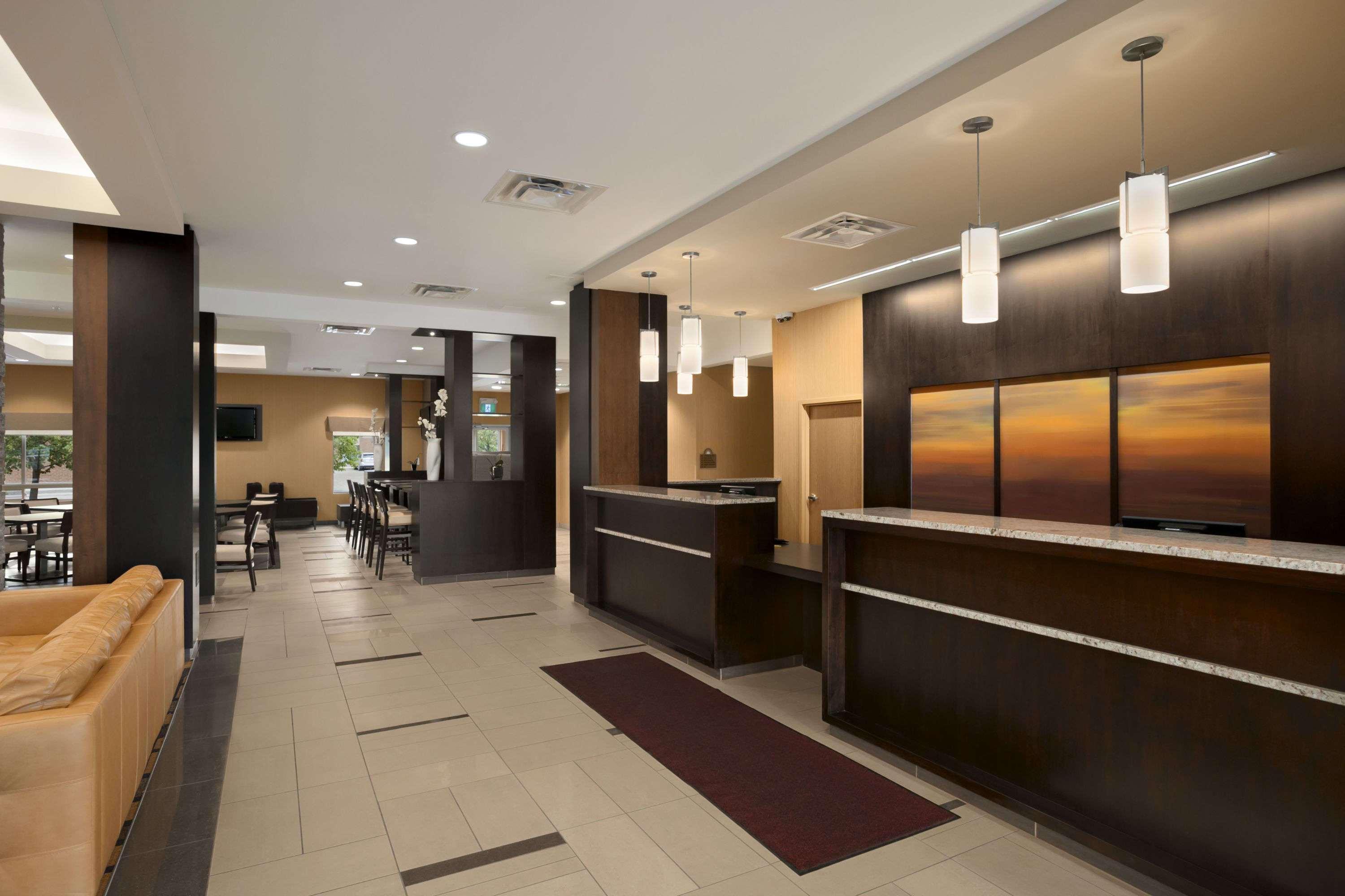 Days Inn & Suites By Wyndham Winnipeg Airport Manitoba מראה חיצוני תמונה